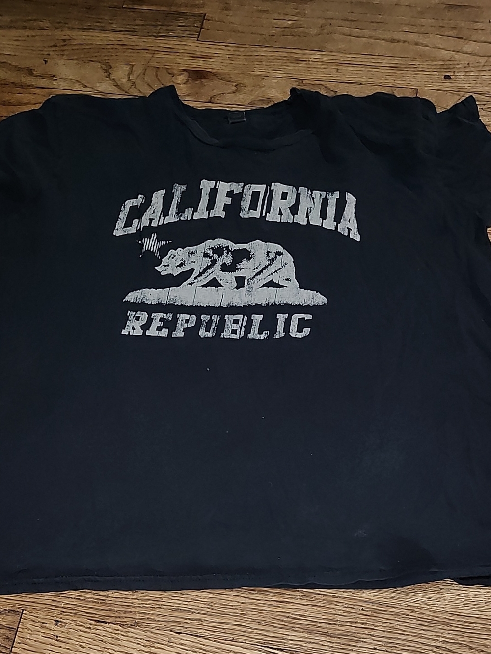 Black California Republic Graphic Tee - Men's Short Sleeve Shirt